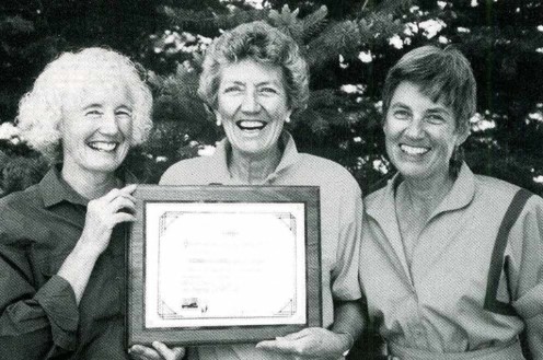 Ann Phillips Julia Johnson and Ann Hays with award of merit