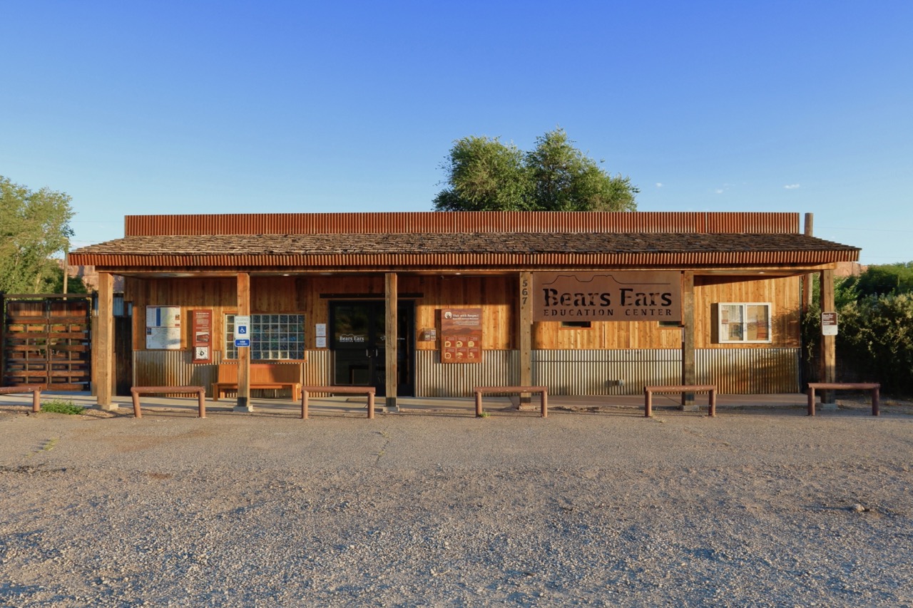 Thank you to our Spring, 2022 Bears Ears Education Center volunteers!